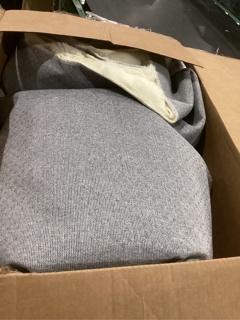 Condition photo showing Good Condition for Amazon Basics Indoor Area Rug, 3D Bubble Washable Home Decor Carpet for Living Room, Bedroom, 8' W × 10' L, Beige Beige 8' x 10' (Rectangular)