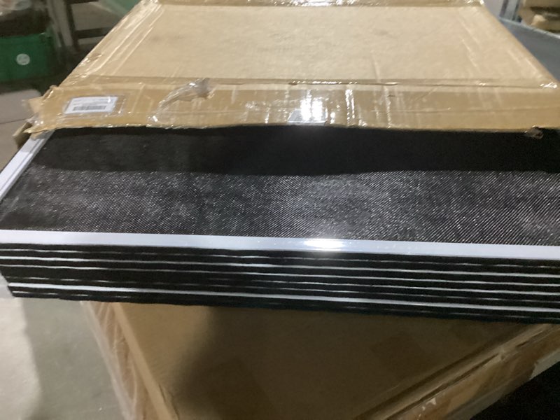 Condition photo showing Good Condition for lounsweer 4 pcs expandable window screen adjustable sliding window screen mesh with aluminum frame for home house (25"-45" w x 18" h)