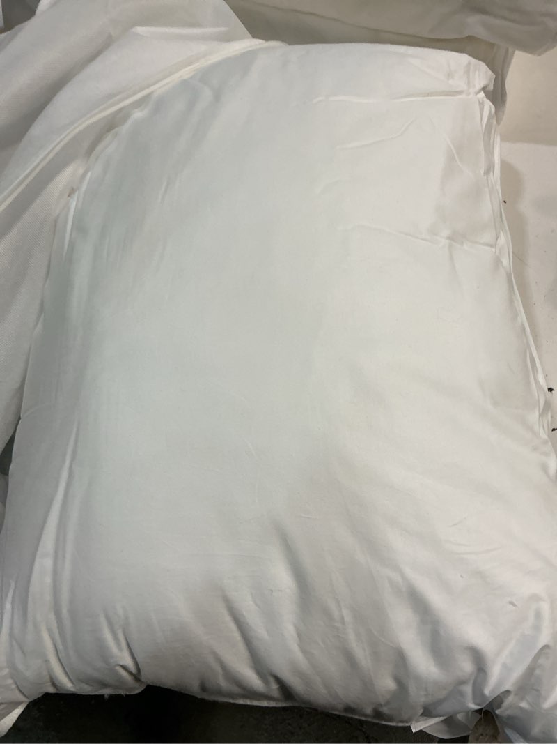 Condition photo showing Good Condition for quince premium down alternative pillow, standard, medium/firm