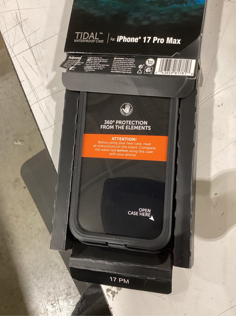 Condition photo showing Good Condition for body glove tidal waterproof phone case for iphone 17 pro max - black/clear