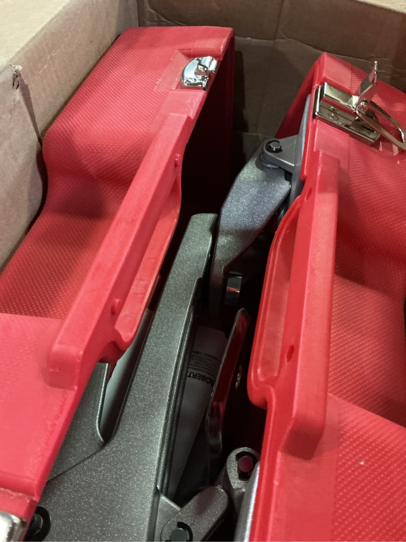 Condition photo showing Good Condition for ROBERTS 10-128 Locking Handle Mini Carpet Stretcher for Pattern Matching and Seam Repair Cutting Tools