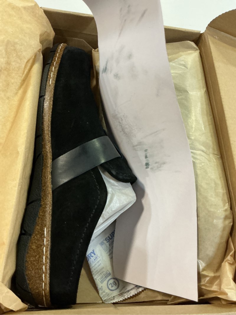 Condition photo showing Good Condition for earth® women's eras casual clogs, black 001, 9.5 w