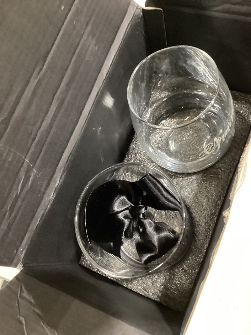 Condition photo showing Good Condition for EST 2026 New Grandparents Wine Glass Set 15oz, First Time Grandpa Grandma, Mothers Day Father's Day Gifts, Promoted to Be Grandparent Gift, Baby Announcement Gift, New Grandparents Gifts With Wine Bag