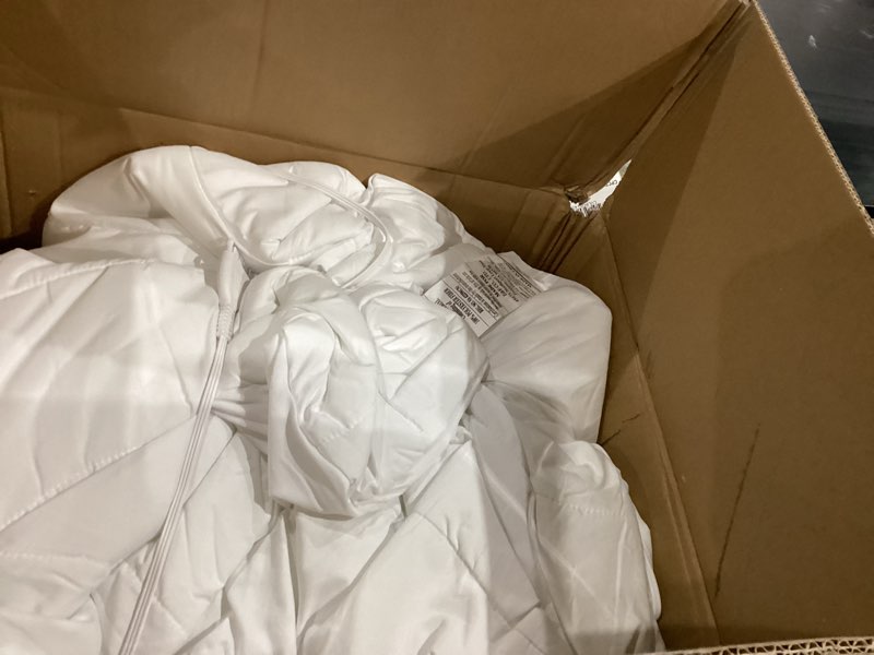 Condition photo showing As Is for Serta Heated Mattress Pad King Size - Electric Mattress Pad, 10 Heat Setting Controller, Auto Shut Off Timer, Deep Elastic Pocket, Up to 17" Mattress, ETL Certified, Machine Wash, King, White