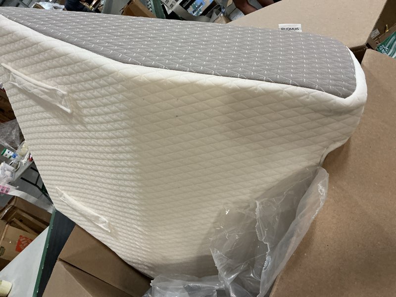 Condition photo showing Good Condition for ruqmuis pillow ruqmuis knee pillow for back sleeping, 8” knee wedge pillow to elevate knee, leg pillow for back pain relief, triangle pillow, leg elevation pillows for after surgery, blood circulation, white/grey
