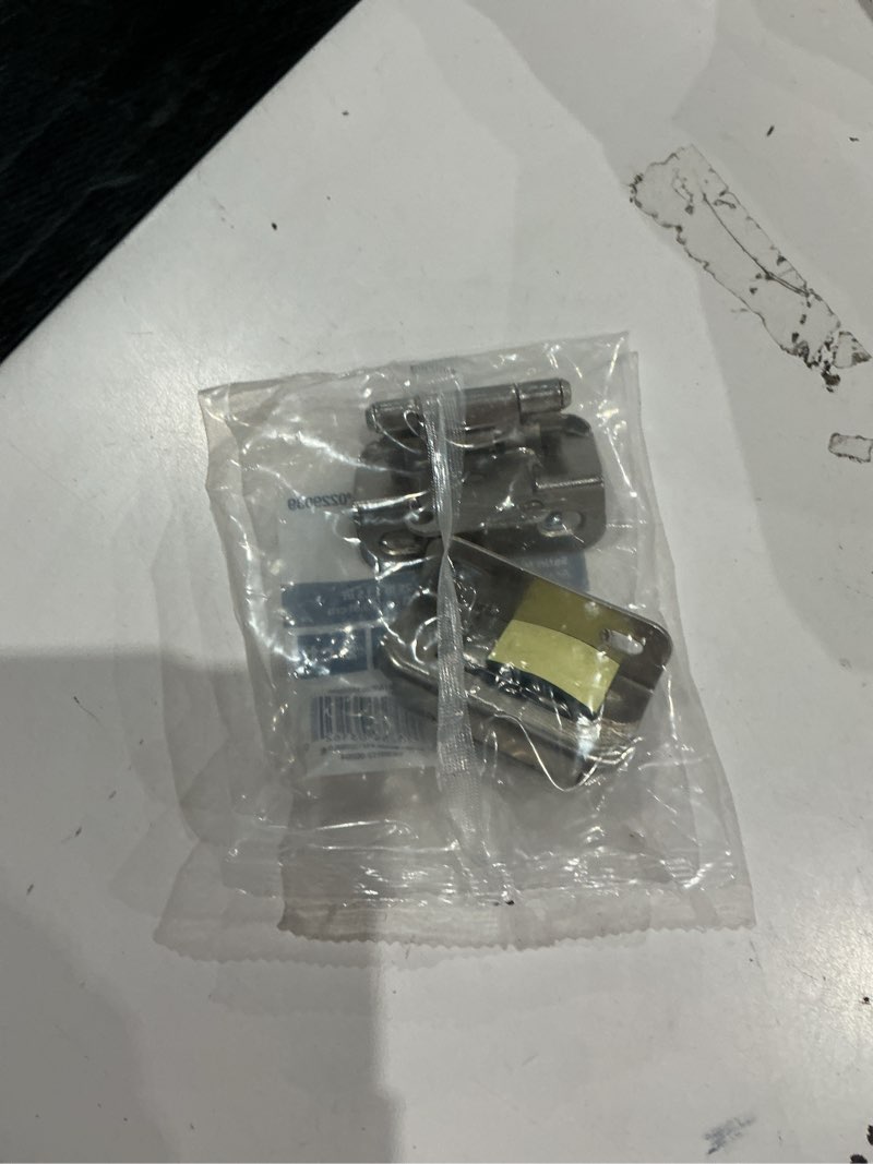 https://lotting-media.assets.bidfta.com/lotting_c76060fd-0ab6-43ab-aa9b-a6c06bd88993
