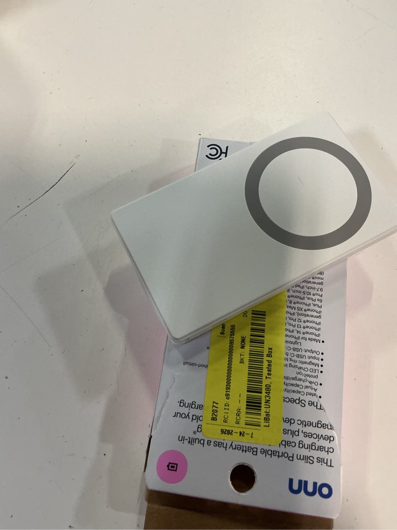 Condition photo showing Good Condition for onn 5,000 mah portable power bank with built in lightning cable, mfi certified, mag-attach ring, white - compatible with iphone 14/13/12/11/x/xr/xs/8/7/6/5, ipad, airpods and more (cable charge only)