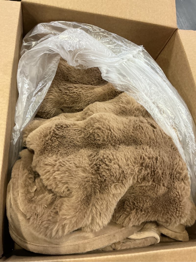 Condition photo showing Good Condition for evergrace ultra soft luxury fluffy faux rabbit fur throw blanket, thick warm bubble throw for bed, cozy plush reversible blankets for couch, chair, sofa, natural tan, 60x80 inches solid natural tan 60"x80"