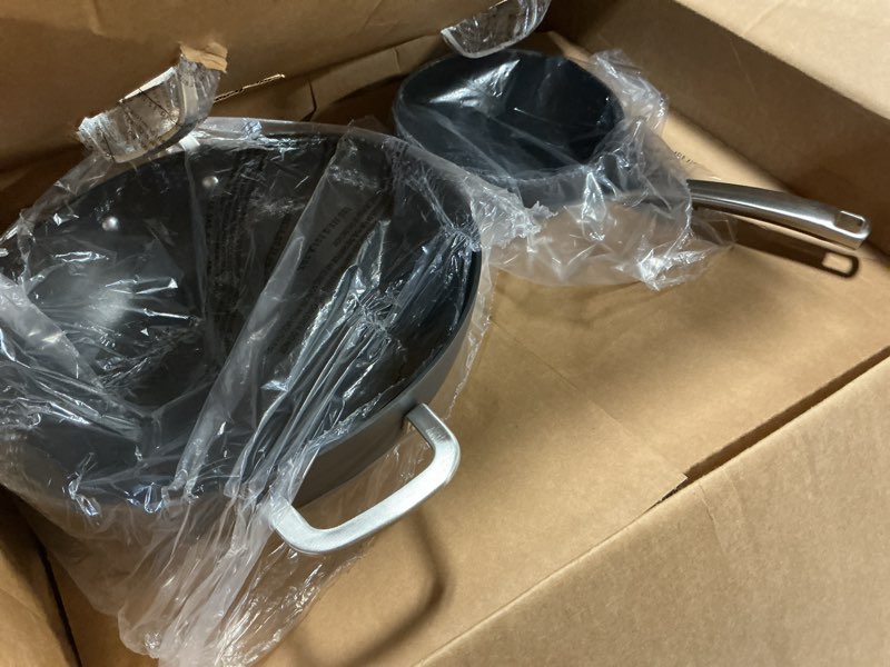 Condition photo showing Good Condition for calphalon classic hard-anodized nonstick cookware kitchen essentials set
