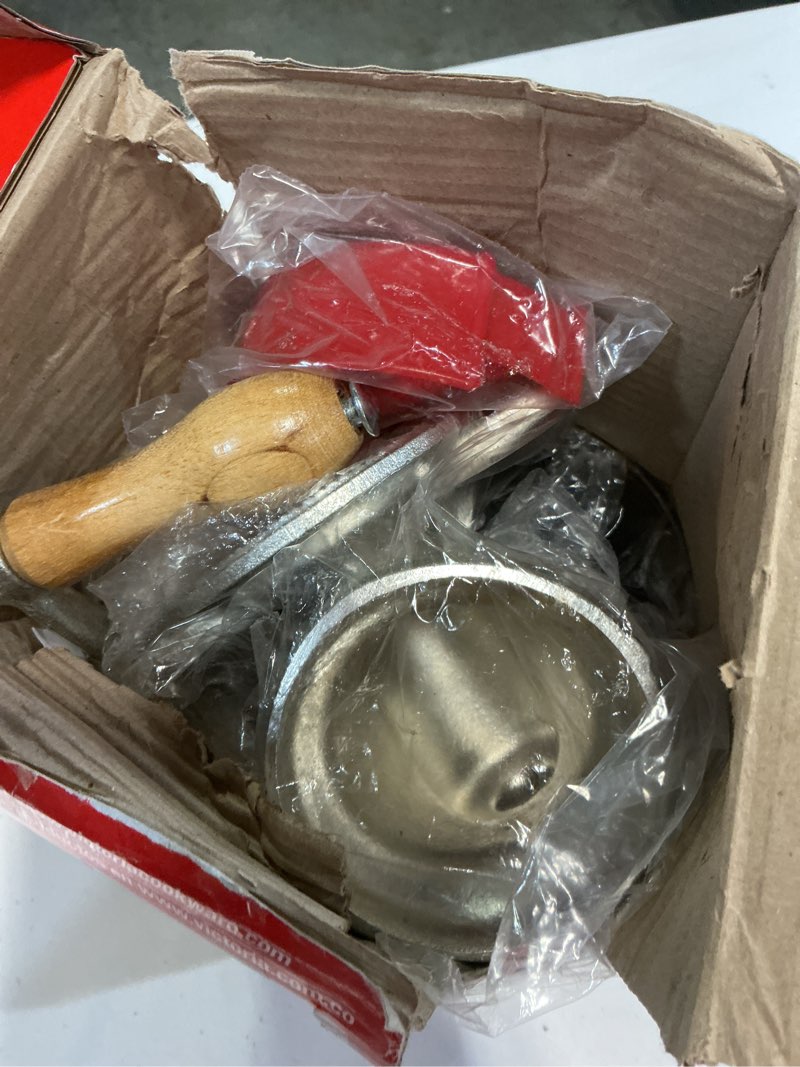 Condition photo showing Good Condition for victoria manual cast iron grain mill with high hopper, premium corn-grinding mill and grain grinder, made in colombia high grain grinder