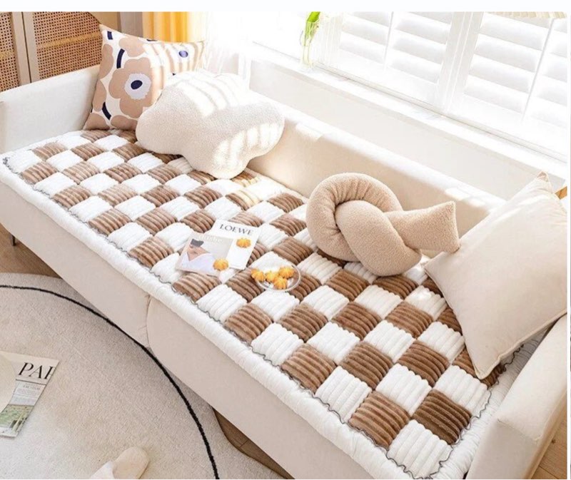 Astgurop Dog Couch Cover Protector Washable, Plush Pet Couch Covers for Sofa,Non Slip Plaid Sofa Cus