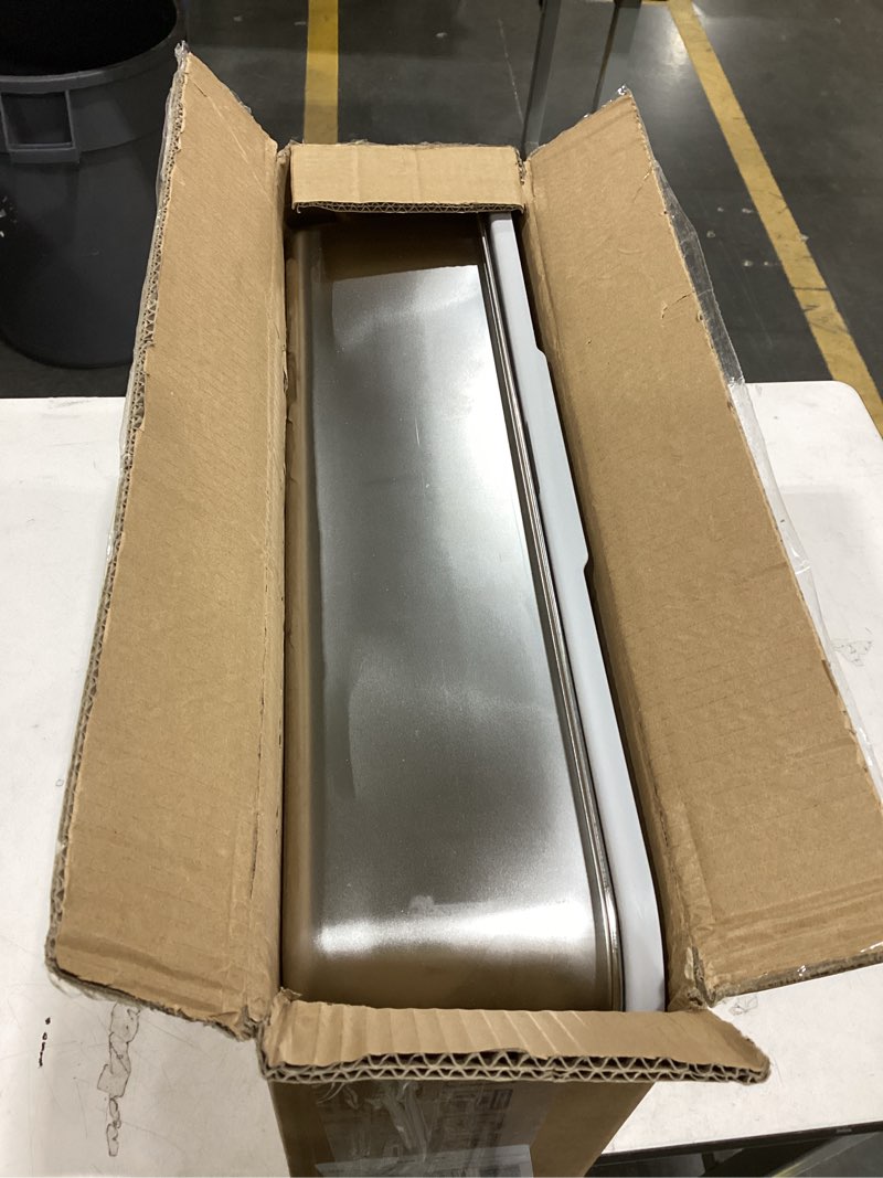 Condition photo showing Good Condition for stainless steel litter box | xl enclosed cat litter boxes with lid for big cats | high sided, anti-urine leakage | non-stick bottom & includes litter mat & metal scoop silver gray x-large
