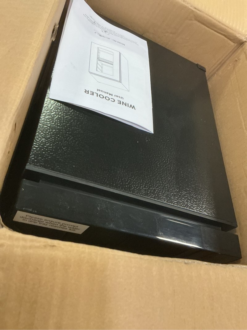 https://lotting-media.assets.bidfta.com/lotting_c797dba4-5289-4b34-a477-35cbb51167c4