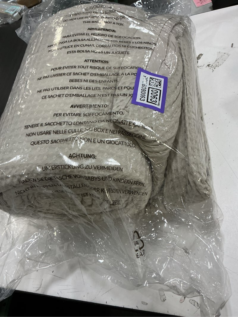 Condition photo showing New/Like New for shilucheng waffle cotton comforter set queen size - 3 piece bedding set with comforter and 2 pillow shams, soft & breathable all-season waffle weave comforter, machine washable, beige beige queen