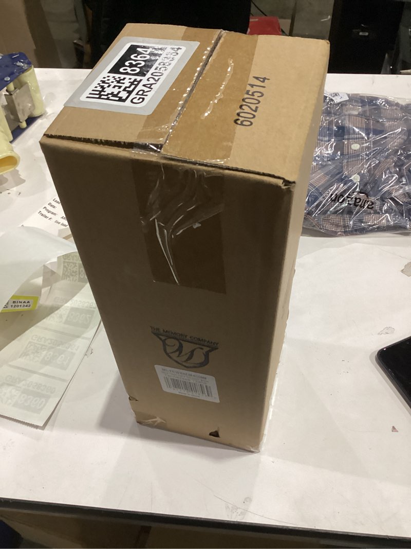 Condition photo showing New/Like New for 34oz Team Spirit Insulated Bottle Tennessee Titans