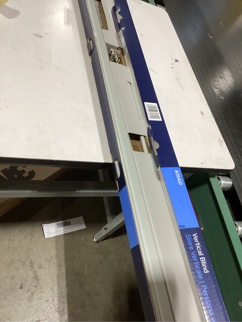 Condition photo showing Good Condition for LEVOLOR VERTICAL HEADRAIL 48