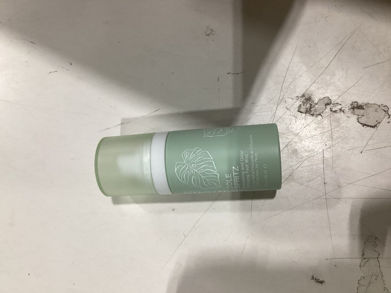 Condition photo showing New/Like New for londontown sole spritz refreshing & odor foot - cooling spray with tea tree oil, eucalyptus oil, peppermint, and cucumber extract - instant relief and hydration for all skin types, 2 fl oz 2 fl oz (pack of 1)