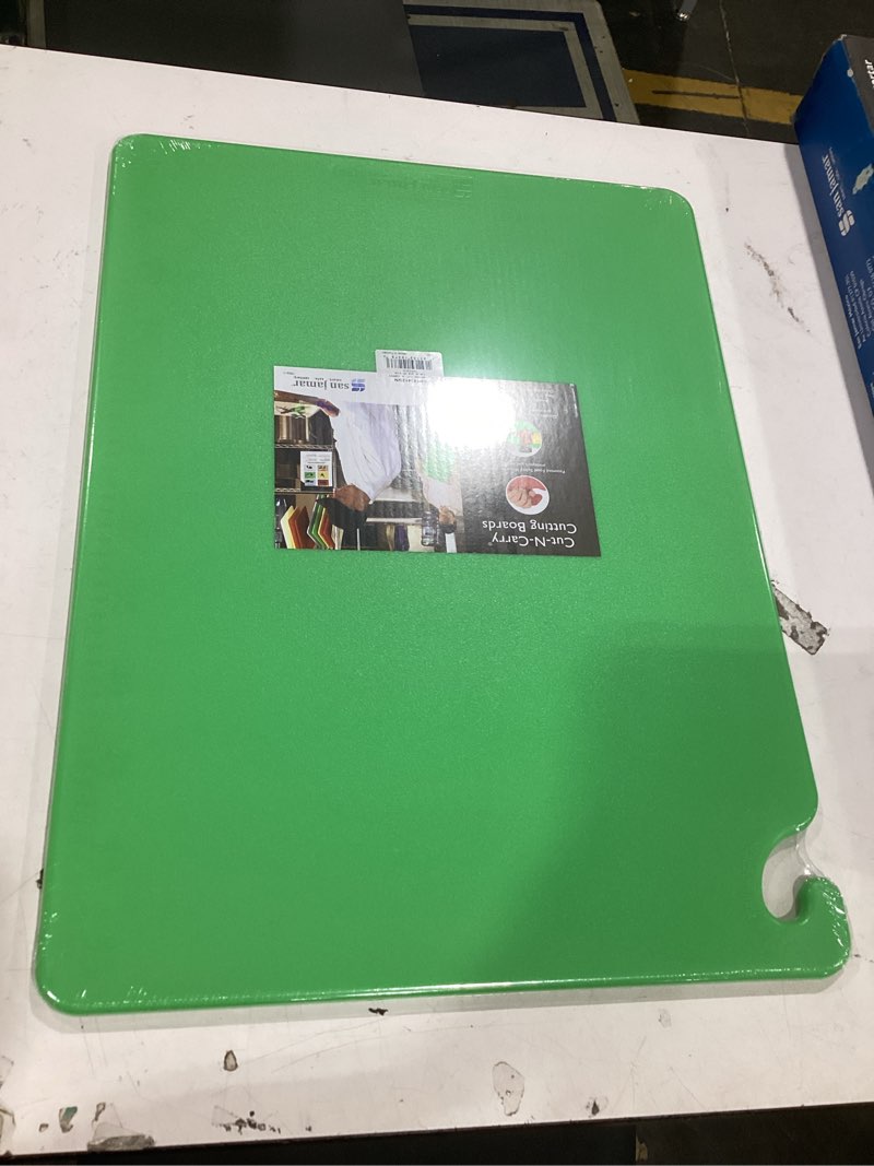Condition photo showing New/Like New for san jamar cut-n-carry commercial cutting boards, 6 pack, green, size, 18” x 24" x 1/2”