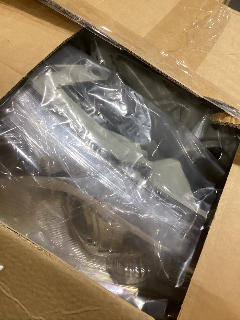 Condition photo showing Good Condition for Headlight Assembly Fit For 2015-2017 Toyota Camry 2015 2016 2017 Toyota Camry Headlight Assembly Black Housing Amber Reflector-S Chrome Housing Amber Reflector-S