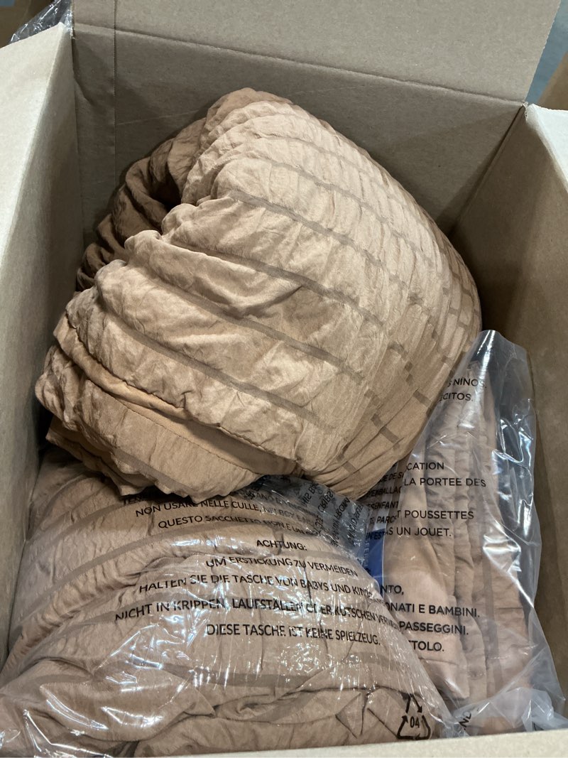 Condition photo showing Good Condition for HYMOKEGE Brown King Size Comforter Set Seersucker 7 Pieces, All Season Luxury Bed in a Bag for Bedroom, Bedding Set with Comforter, Sheets, Pillowcases & Shams King(104"x 90") Brown
