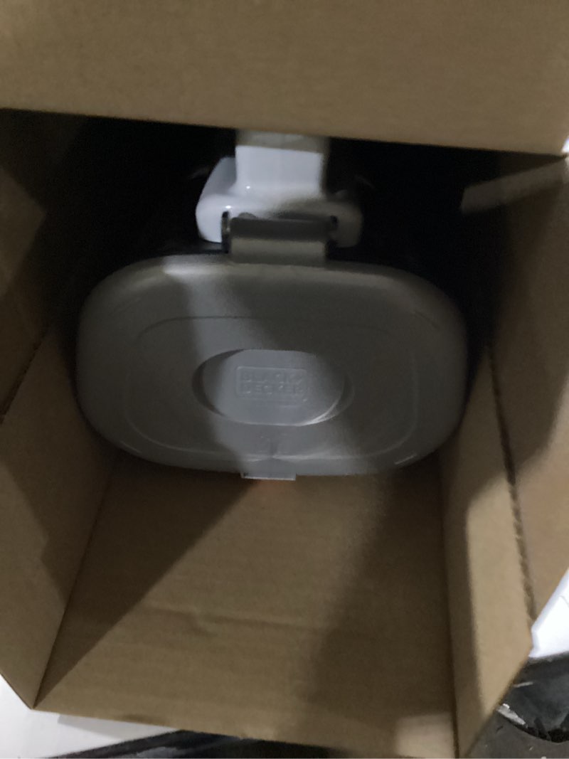 Condition photo showing Good Condition for black and decker 12v cordless handheld vacuum