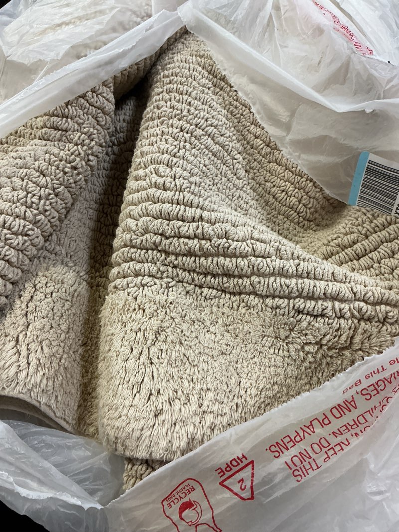 Condition photo showing As Is for madison park splendor reversible 100% cotton tufted bathroom rug-3000 gsm hotel quality luxurious plush medium pile bath mat absorbent, quick dry, shower room décor, 24x72, natural natural 2' x 6' (rectangular)