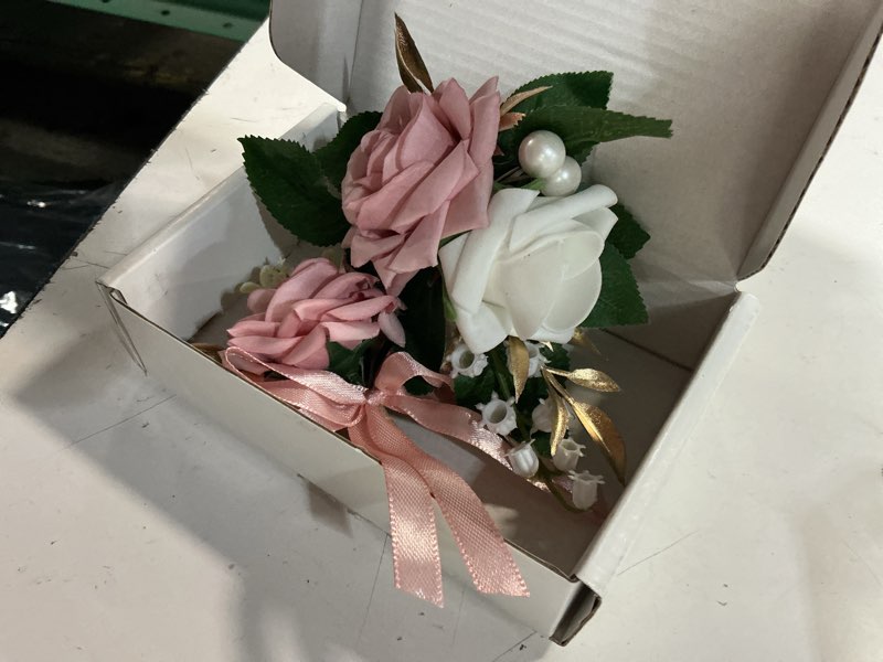 Condition photo showing Good Condition for serwalin pink corsage and boutonniere set, prom corsage and boutonniere set of wedding flowers homecoming accessories party suit decoration pink 1 boutonniere & 1 wrist corsage - 2pcs