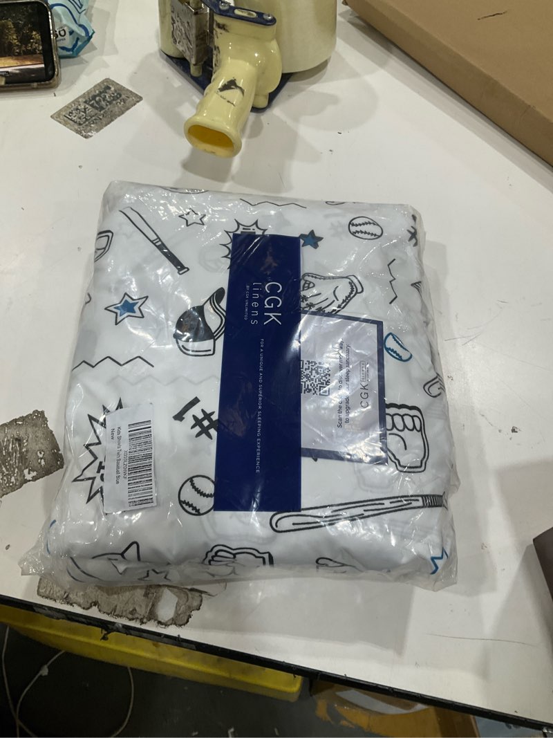Condition photo showing Good Condition for kids twin bed sheets baseball - 3 piece baseball microfiber sheet set - sports themed bedding - soft, cute & cozy - breathable & machine washable - bat & ball bed set for boys, girls, teens & toddlers 12 - baseball blue twin