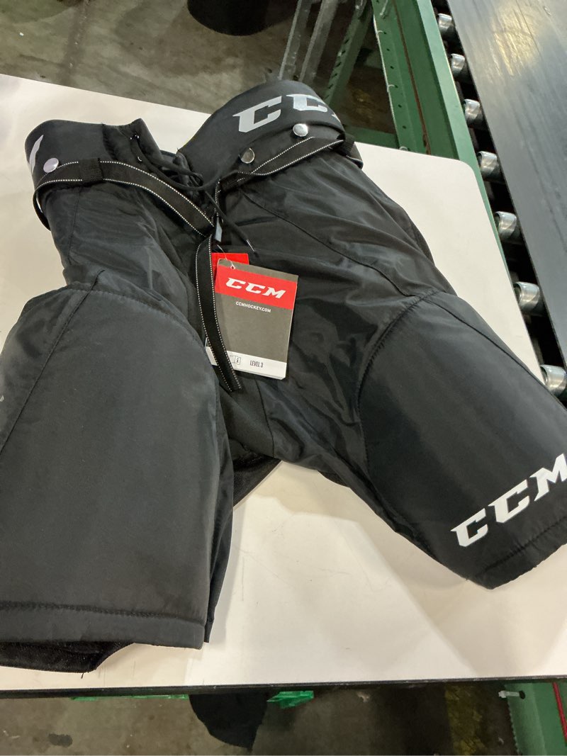 Condition photo showing New/Like New for ccm tacks 9550 senior hockey pants medium