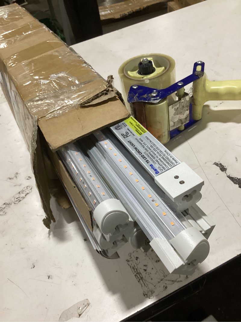 Condition photo showing As Is for (similar to )10pack 4ft led shop light - 50w 8000lm 6500k linkable clear cover t8 led tube light for workshop, warehouse, basement - plug and play