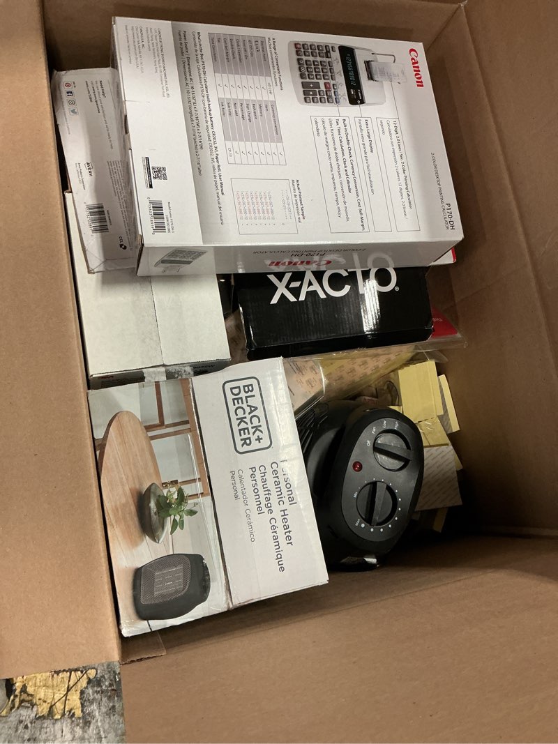 Condition photo showing Good Condition for assorted officee black+decker portable ceramic 1500w space heater