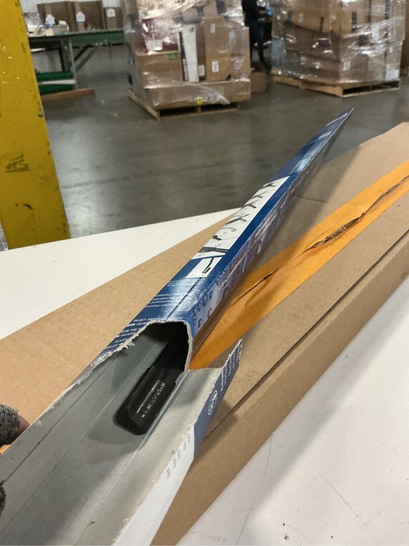 Condition photo showing Good Condition for bosch 26a16a icon beam wiper blades - driver and passenger side - set of 2 blades (26a & 16a) front (26a & 16a) icon combo pack (front)