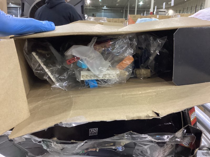 Condition photo showing As Is for LEGO Architecture Great Pyramid of Giza Set 21058, Home Décor Model Building Kit, Creative DIY Activity, Famous Landmarks Collection Green