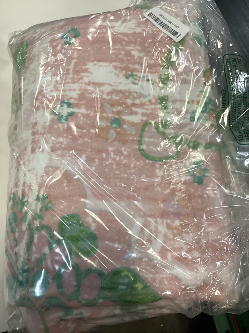 Condition photo showing Good Condition for vhong boho area rugs vintage washable neutral modern dusty pink and green 5x7 non slip carpet for nursery living room dining room bedroom farmhouse girls'room dusty pink 5' x 7' (rectangular)