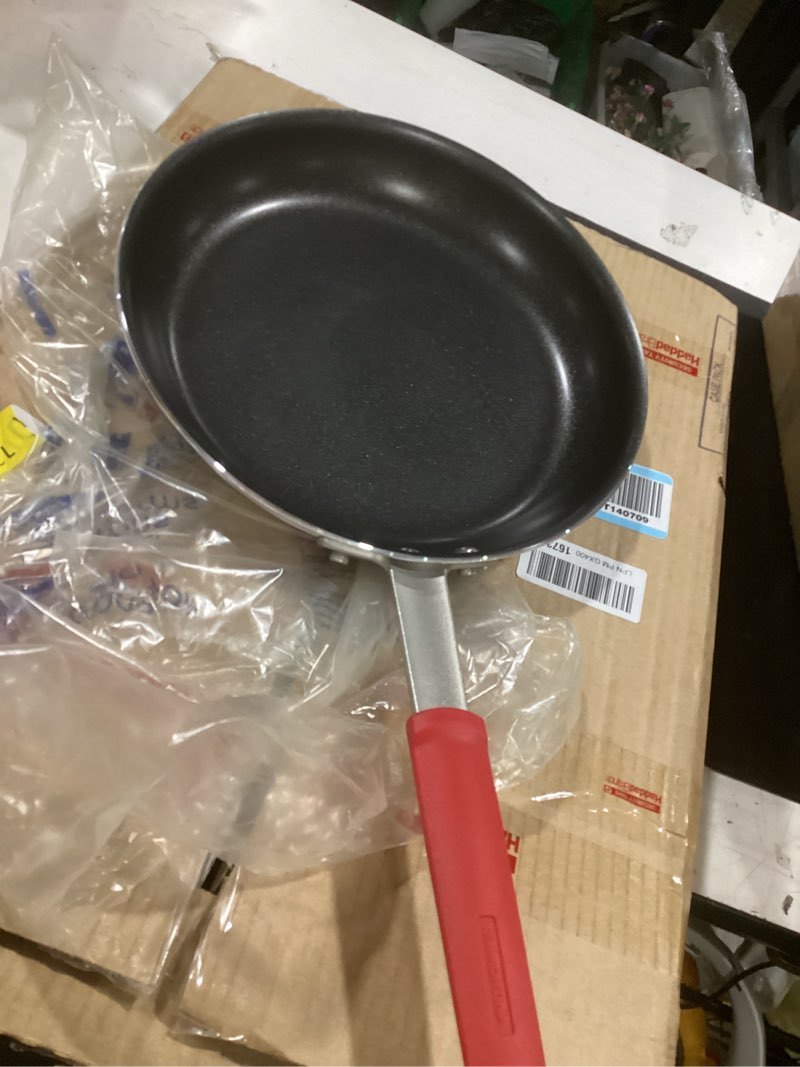 Condition photo showing Good Condition for tramontina professional 12-inch non stick large frying pan  heavy-gauge aluminum skillet with reinforced nonstick coating  red handle  dishwasher and oven safe