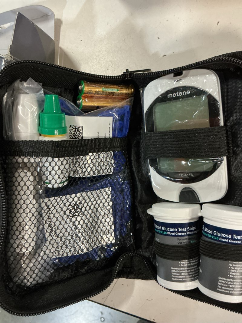 Condition photo showing New/Like New for metene td-4116 blood glucose monitor kit, 100 glucometer strips, 100 lancets, 1 blood sugar monitor, blood sugar test kit with lancing device, diabetes testing kit, coding-free meter, large display