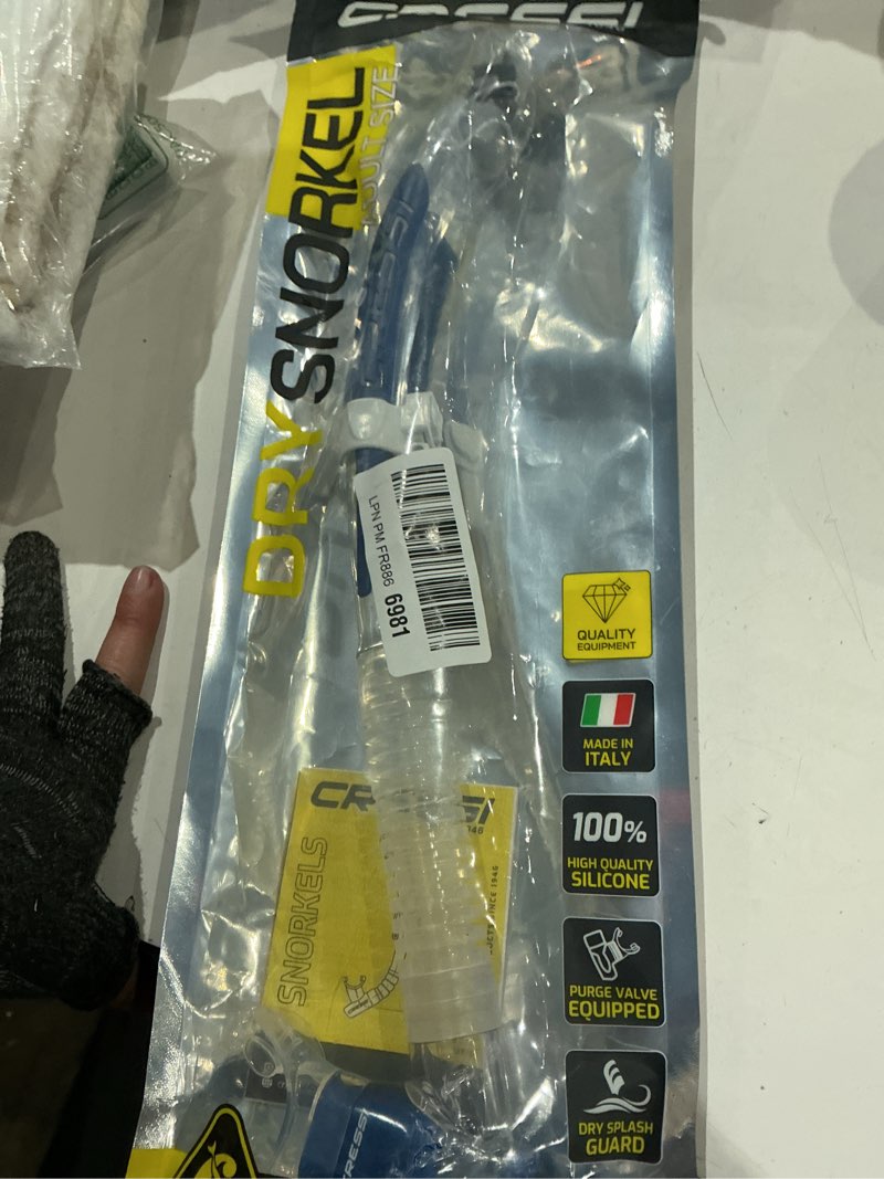 Condition photo showing Good Condition for cressi foldable adult dry snorkel for scuba diving, snorkeling | alpha ultra dry made in italy black/yellow