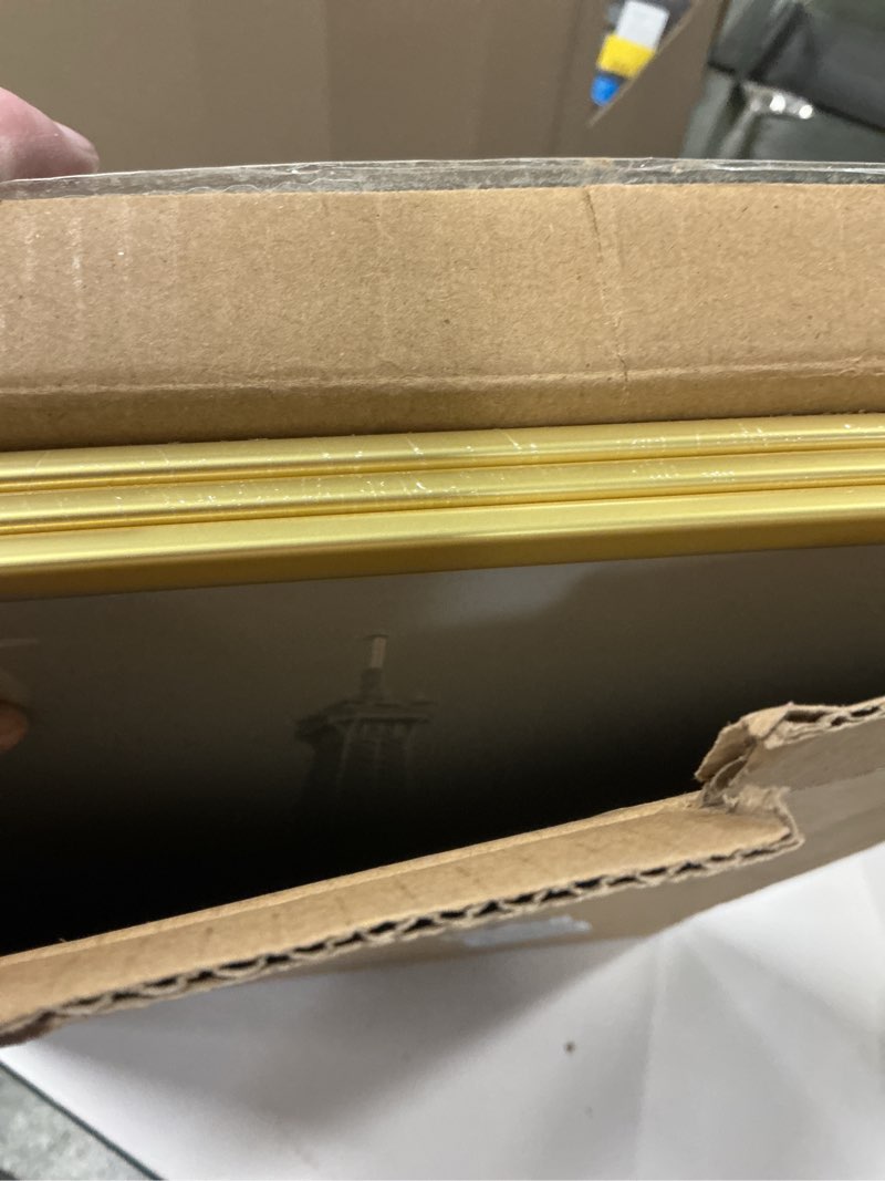 Condition photo showing New/Like New for upsimples 18x24 Picture Frame Gold 3 Pack, Scratch-Proof Poster Frames 18 x 24 for Photo Gallery - S