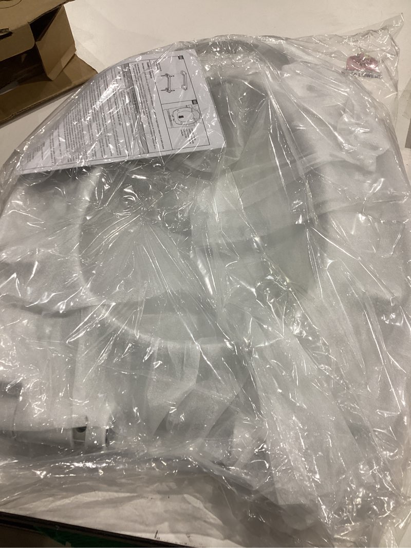 Condition photo showing Good Condition for american standard 5024a65g.020 transitional slow-close elongated toilet seat soft close, white
