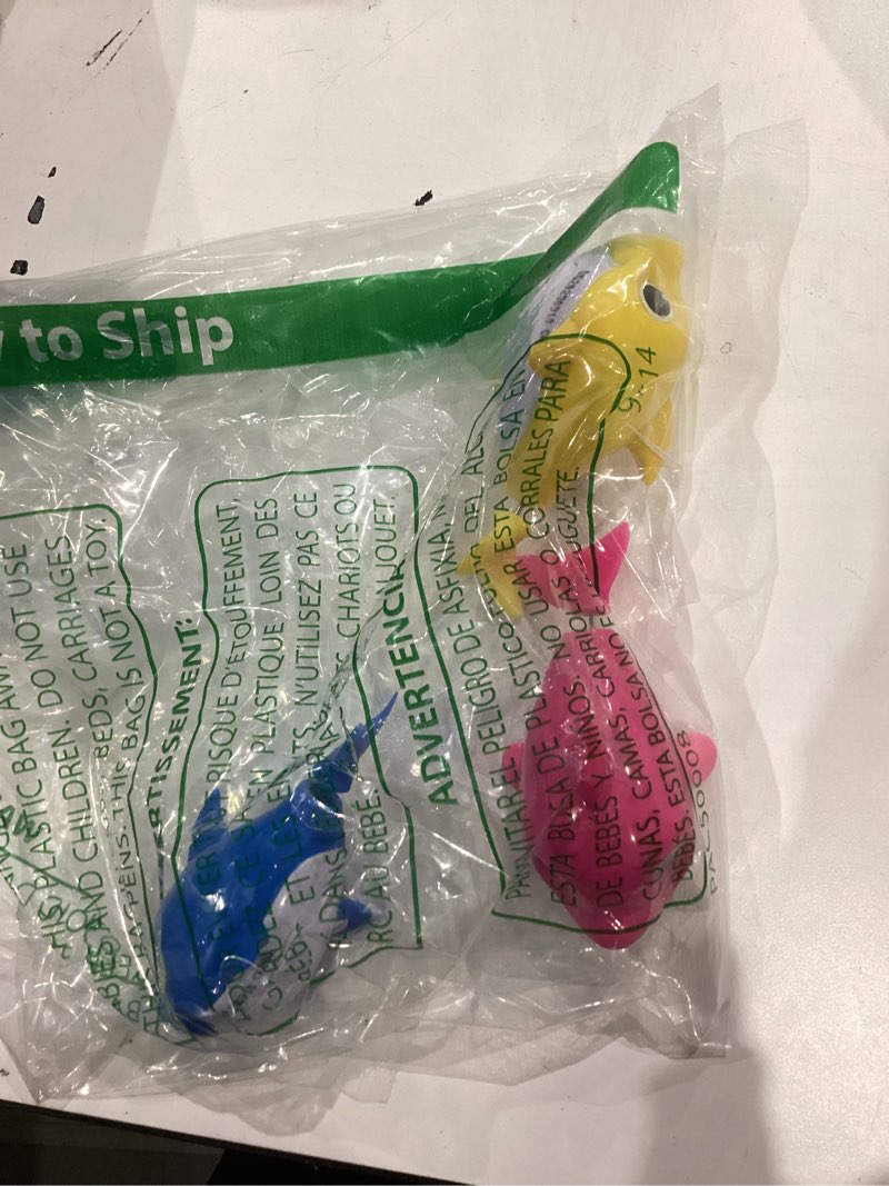 Condition photo showing Good Condition for Robo Alive Junior Baby Shark New Silicon Fins Version Swimming Mini Baby Shark (3 Pack) by ZURU