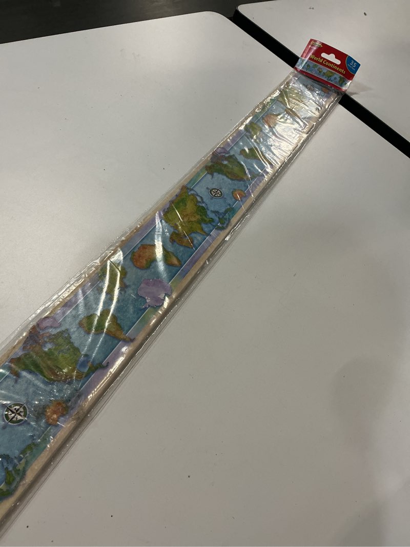 Condition photo showing New/Like New for Edupress World Continents Straight Border Trim (EP63304)