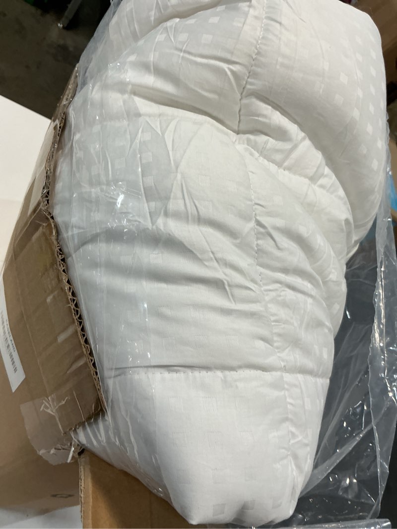 Condition photo showing As Is for rosgonia queen comforter set ivory, 3pcs(1 boho ivory comforter & 2 pillowcases) all season soft bed