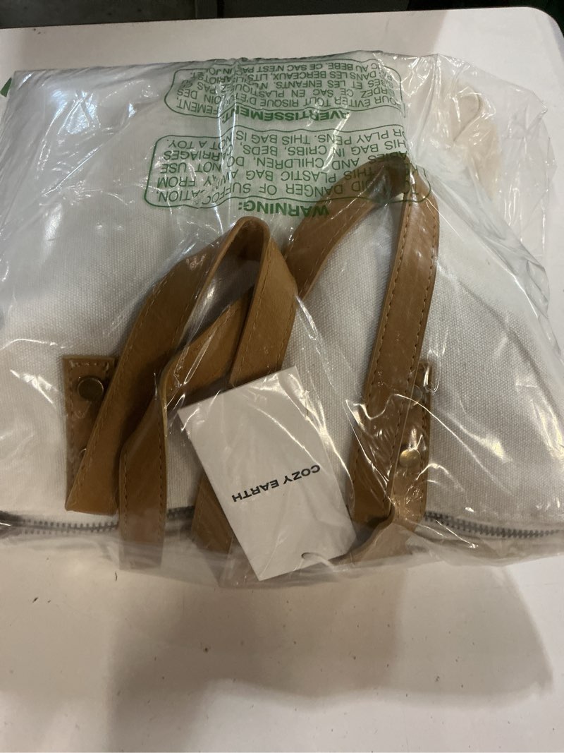 Condition photo showing Good Condition for cozy earth luxury duvet cover queen - 100% viscose from bamboo - ultra-soft, cooling & lightweight duvet cover - temperature-regulating bedding with concealed zip & interior snap closures - driftwood driftwood queen/full