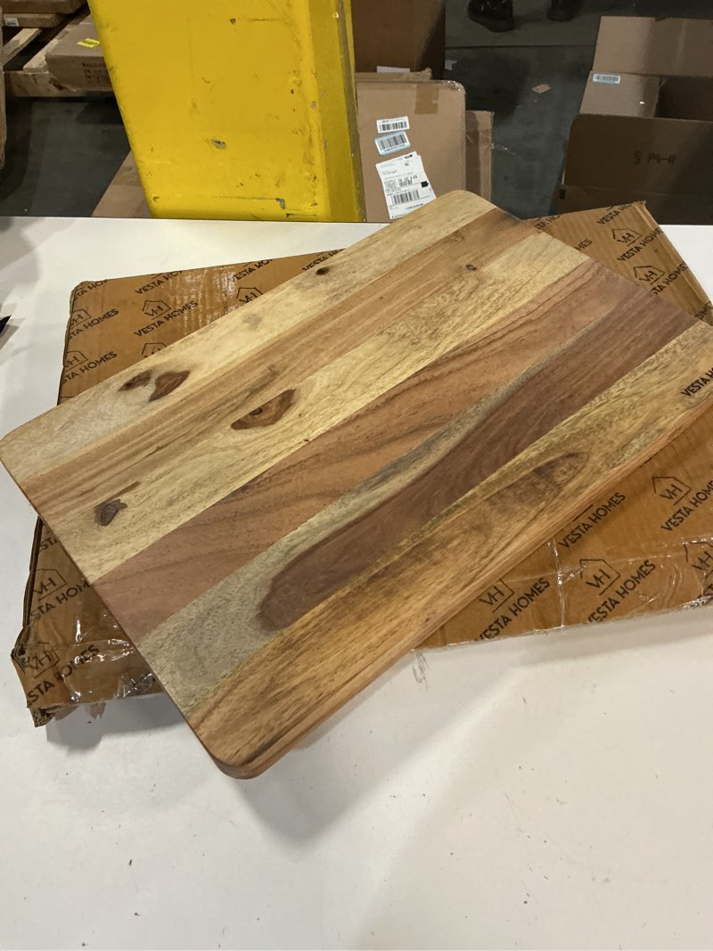 Condition photo showing New/Like New for  ESTA HIMES PREMIUM SOLID WOOD CHOPPING BOARD 12”x18”