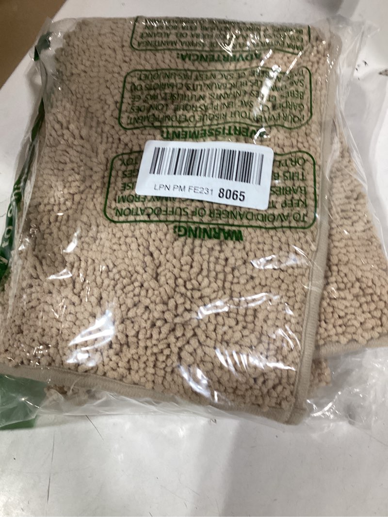 Condition photo showing Good Condition for LOCHAS Beige Indoor Door Mat 35x59 Inch, Rubber Backing, Washable Absorbent Chenille Doormat, Low-Profile, Non Slip Microfiber Entrance Mat, Quick Dry Resist Dirt Front Welcome Mats for Entryway Home Beige 2'11" x 4'11" (35"x 59")
