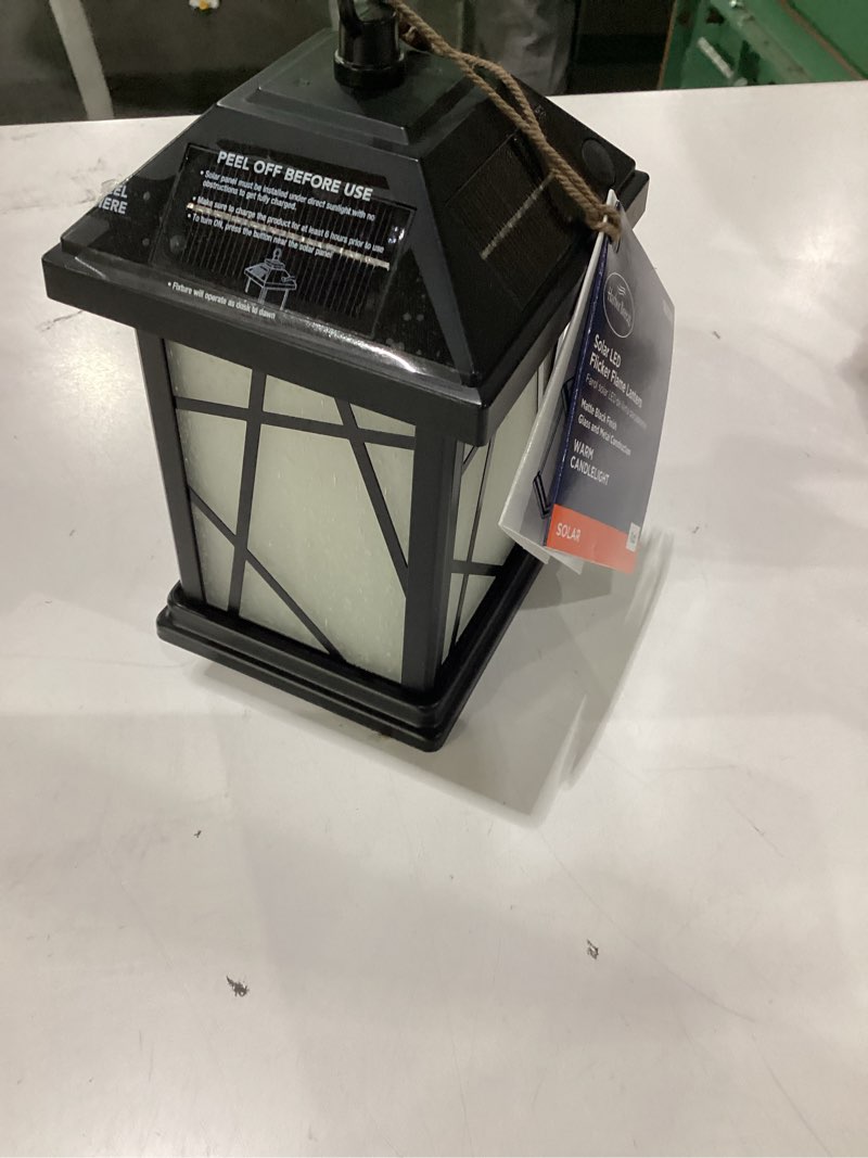 Harbor Breeze solor LED flicker flame lantern