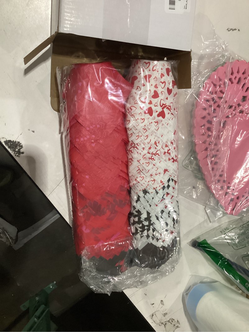 Condition photo showing New/Like New for Havawish 500 Pcs Pink Tulip Cupcake Liners Love Cupcake Baking Liners in Standard Size Heart Grease Proof Cupcake Wrappers Muffin Liner Holders for Baking Cups Wrapper for Party