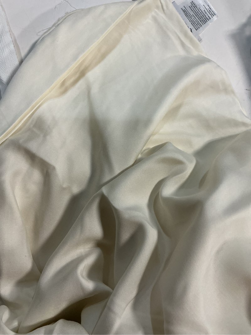 Condition photo showing Good Condition for  viscose from organic bamboo king/cal king duvet 108inx92in 