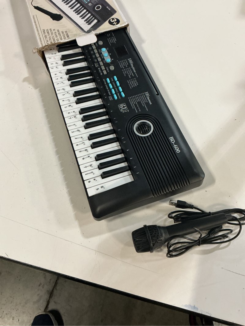 Condition photo showing Good Condition for 61 keys keyboard piano, Electronic Digital Piano with Built-In Speaker Microphone, Portable Keyboard Gift Teaching for Beginners, electric piano for kids Black