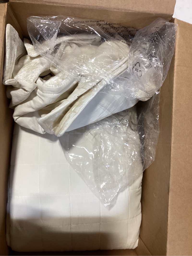 Condition photo showing Good Condition for bedelite velvet quilt set king size - luxury velvet comforter bedding set 3 pieces, lightweight soft cozy shiny cream white oversized bedspread coverlet for all seasons with 2 pillow shams shiny cream white king/cal king(108"x92")
